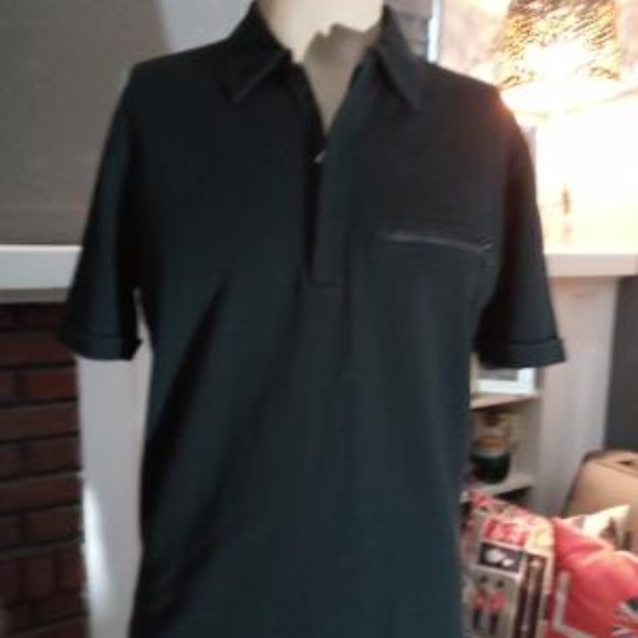 Prada - Picture 3 of 7